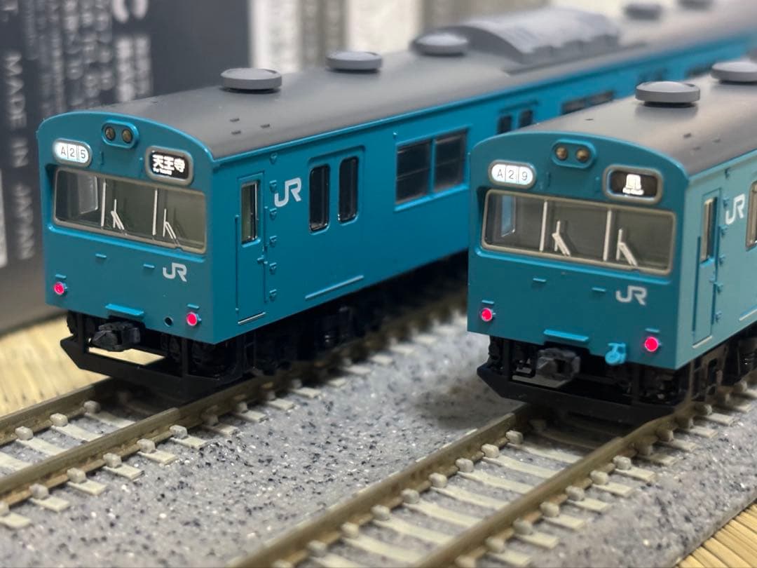 TOMIX 103系 JR西日本仕様 黒サッシ スカイブルー 基本セット