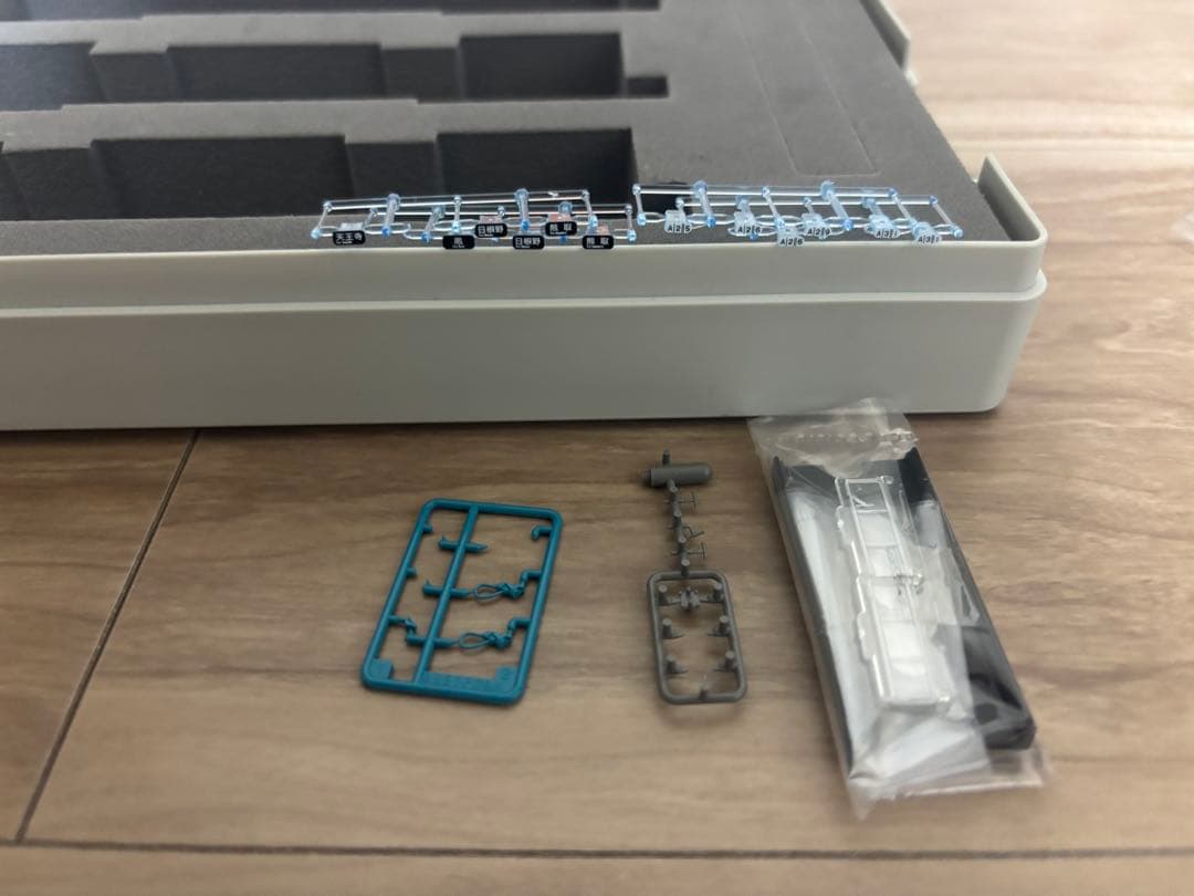 TOMIX 103系 JR西日本仕様 黒サッシ スカイブルー 基本セット