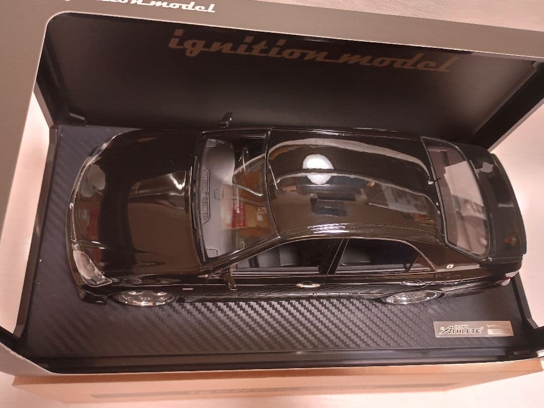 イグニッションモデル1/18 トヨタ　クラウン　GRS180 3.5 アスリート