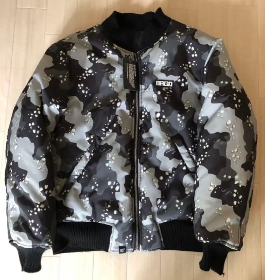 タグ付き未使用！リバーシブル！M！バスブリゲード MA-1 ブラック＆レイクカモ