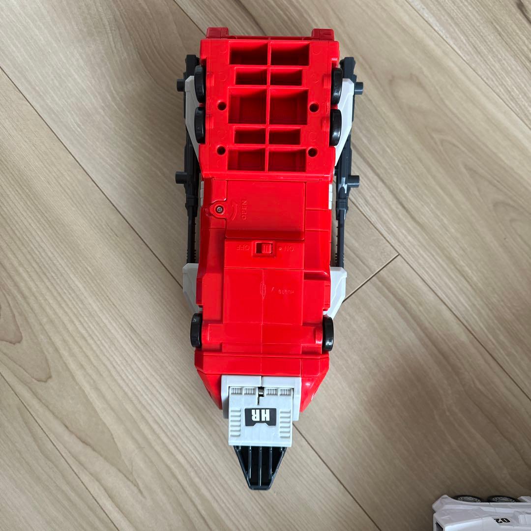 トミカ　ハイパーレスキュー　消防車　救急車