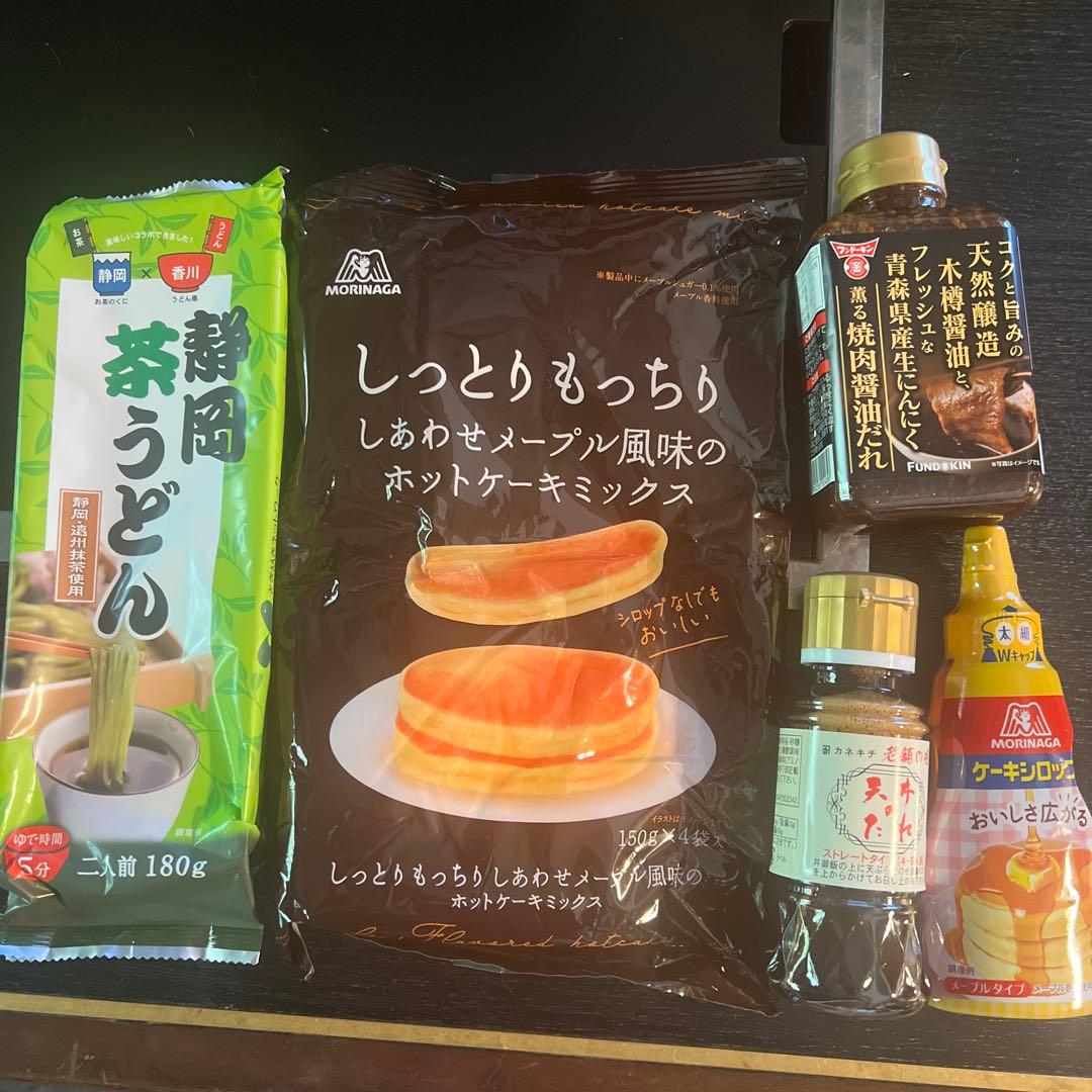 和菓子3箱　洋菓子1箱　菓子箱4箱　その他調味料など