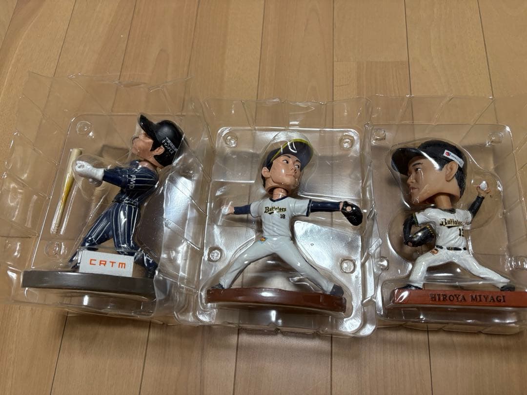 プロ野球パリーグボブルヘッド　山本由伸等
