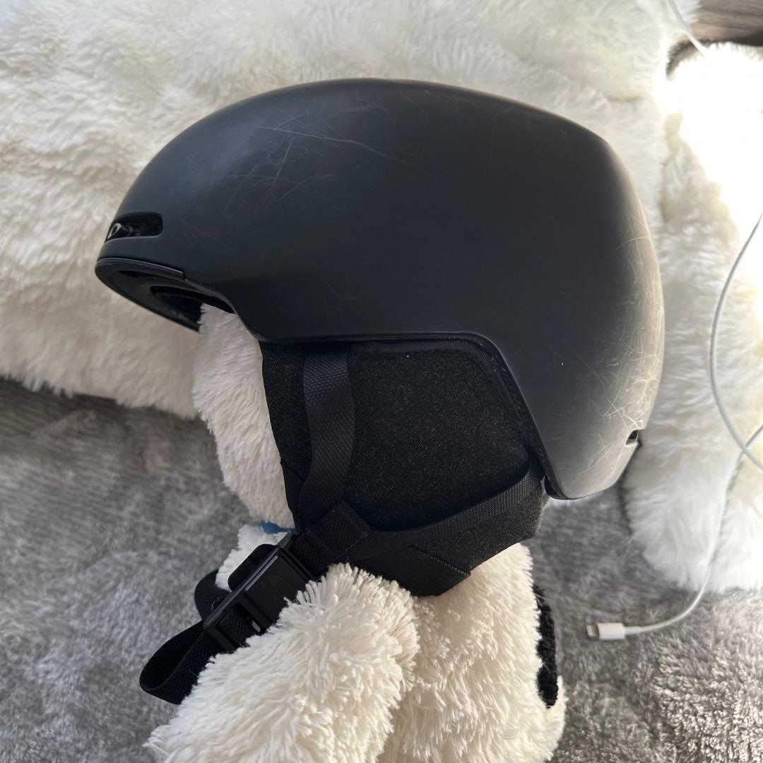 オークリーブラックヘルメット MODI