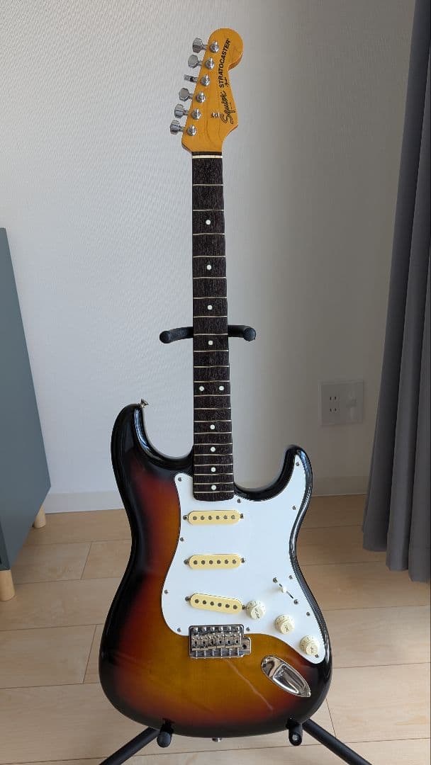 Squier by Fender Japan StratocasterEシリアル