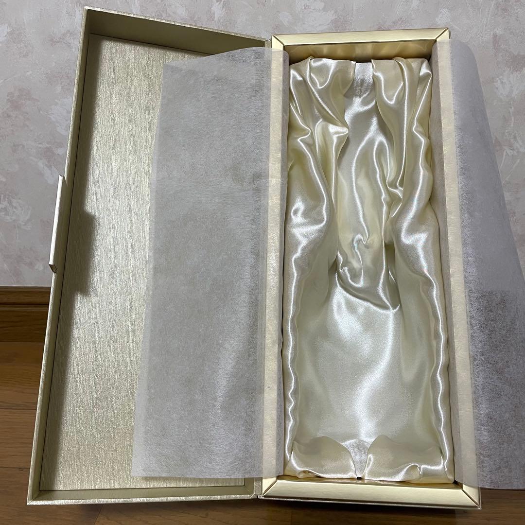 十四代 龍泉 隼 化粧箱付き 未洗浄品 2024年　【空瓶】