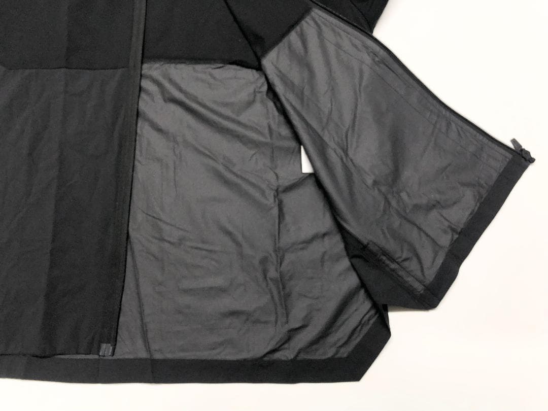 ○★新品未使用　カンタベリー　ストレッチパフォーマンスフーディー　XL　ブラック