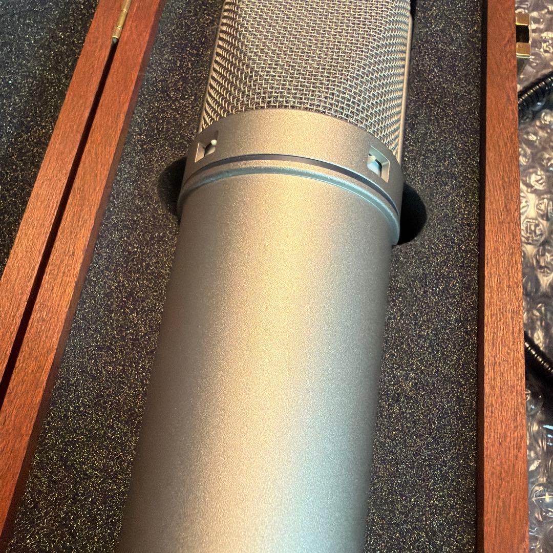 【極美品】NEUMANN u87ai 【国内正規品】ポップ、ケーブル付き