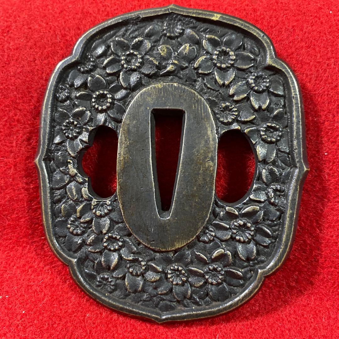 B–10 鍔　つば　武具 銅製 装飾品 アンティーク 美術品 工芸品 刀装具