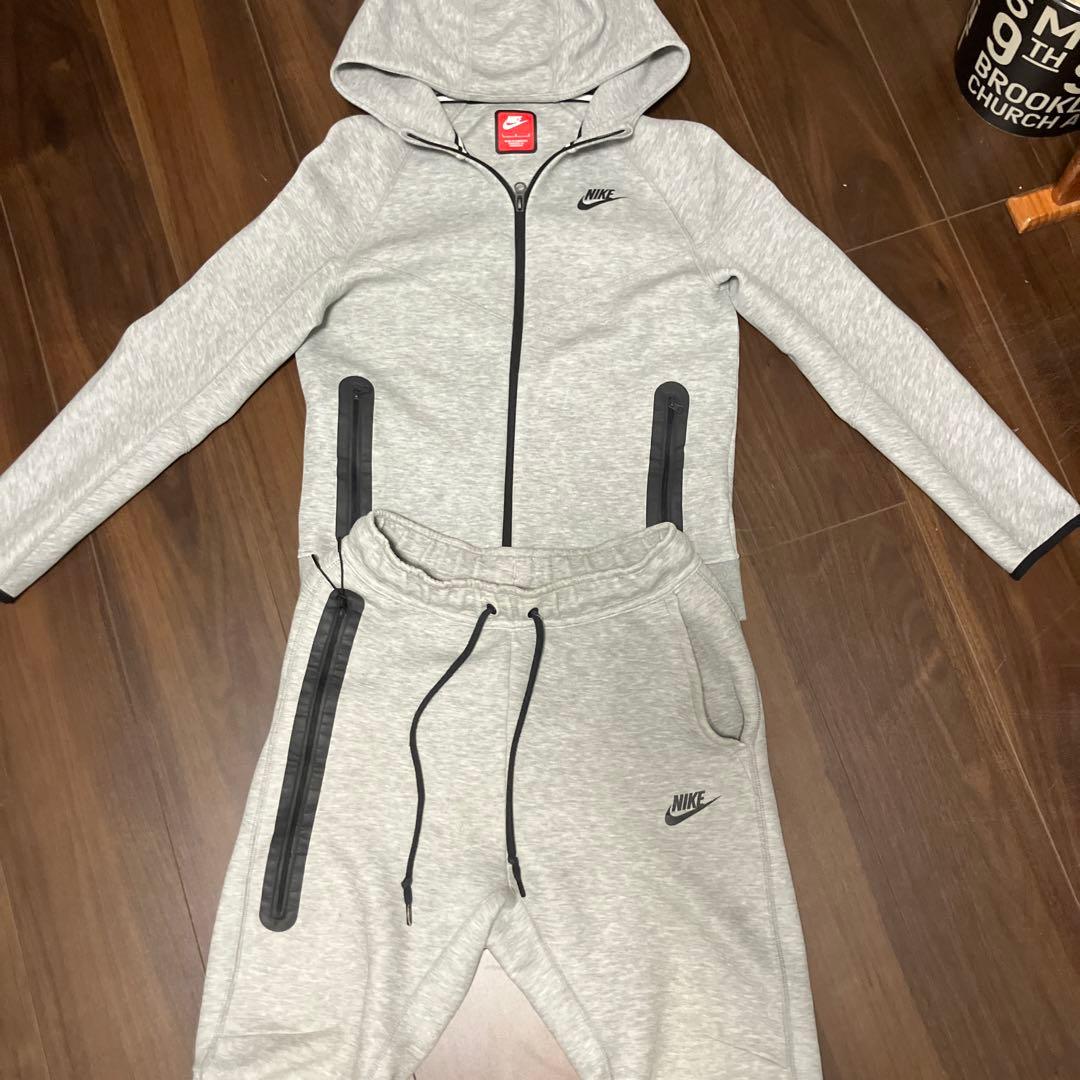 Nike テックフリース グレー 上160 下S セットアップ