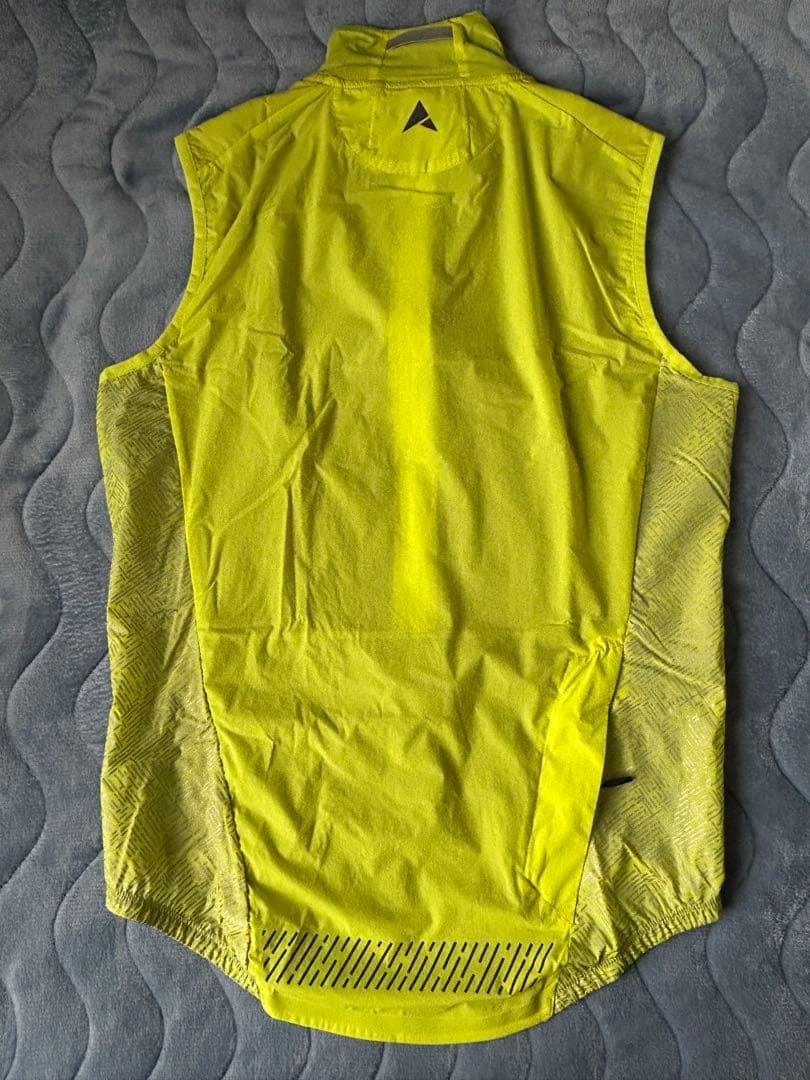 ALTURA ノースリーブ / ★新品（pertex）