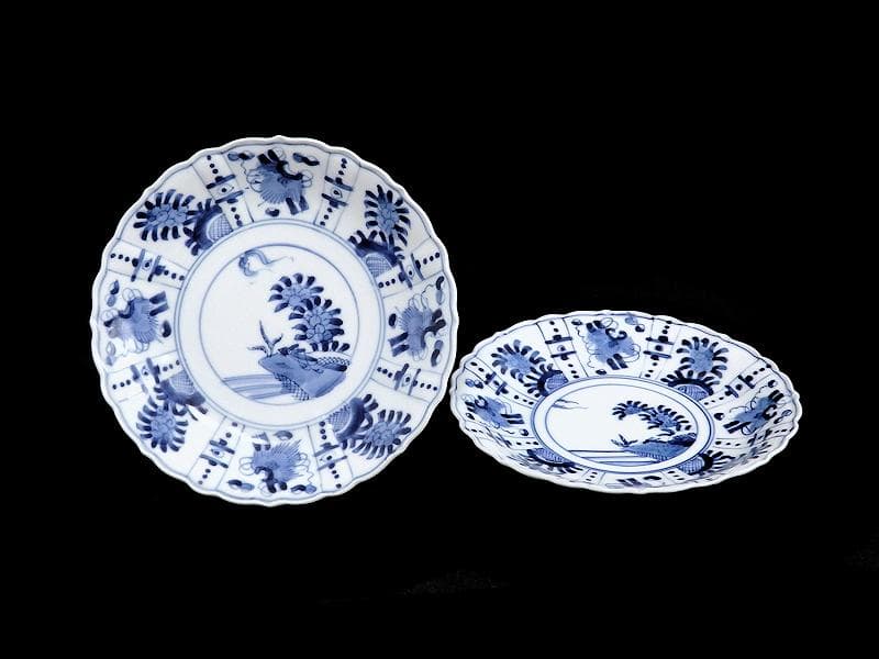 平戸　伊万里　染付　芙蓉手　隠れ蓑に花の図　６寸皿　２枚　E179AS-CSh