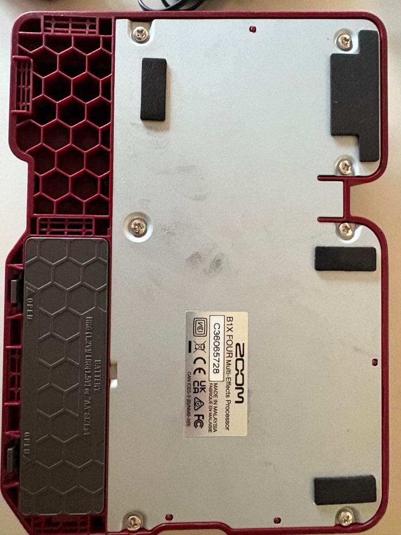 ZOOM B1XFOUR ベースエフェクター