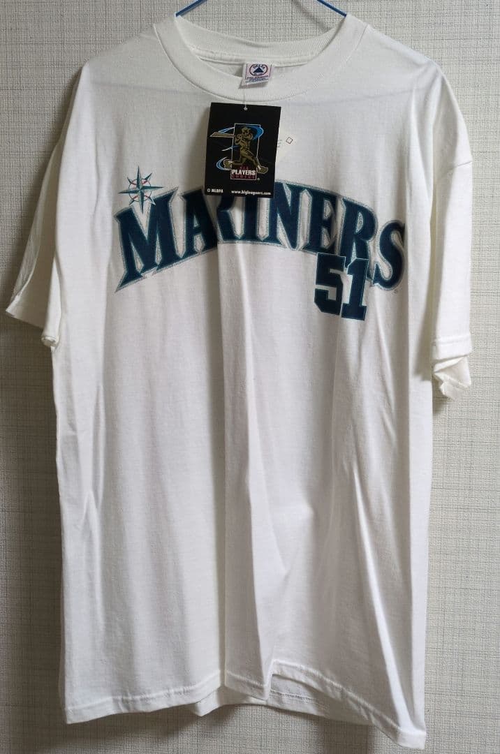 MARINERS ICHIRO 51 ホワイトユニフォームとTシャツ