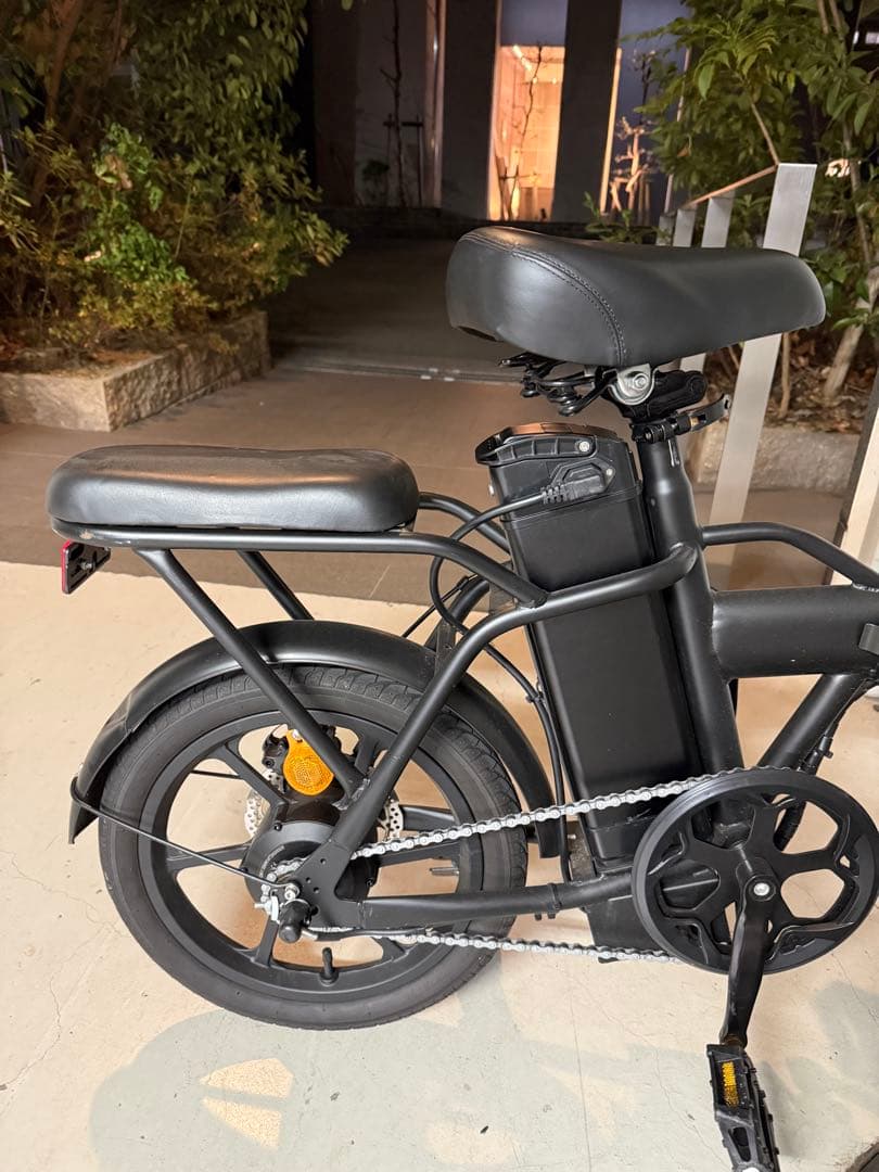 電動アシスト自転車 ブラック コンパクト