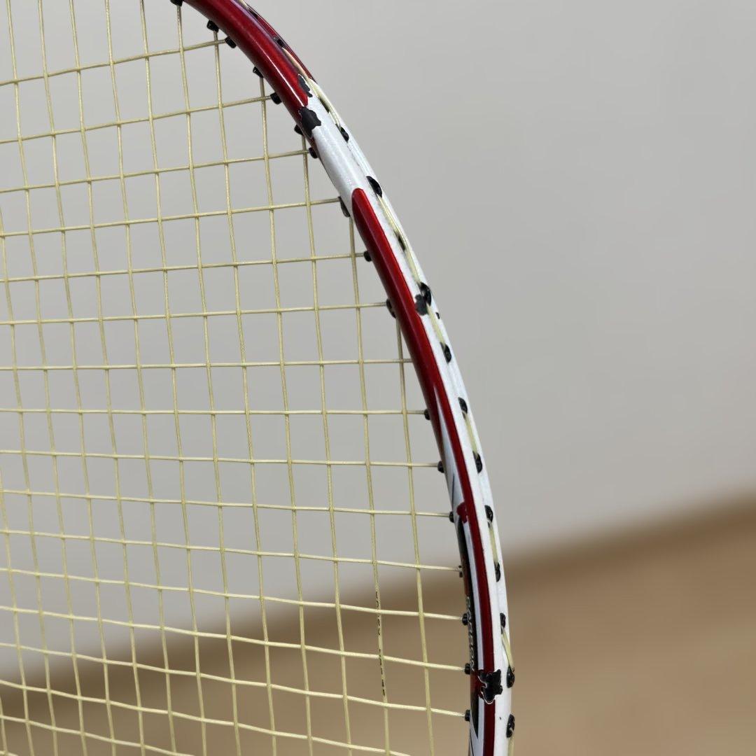 【廃盤】ARC SABER 10 バドミントンラケット レッド 3UG5