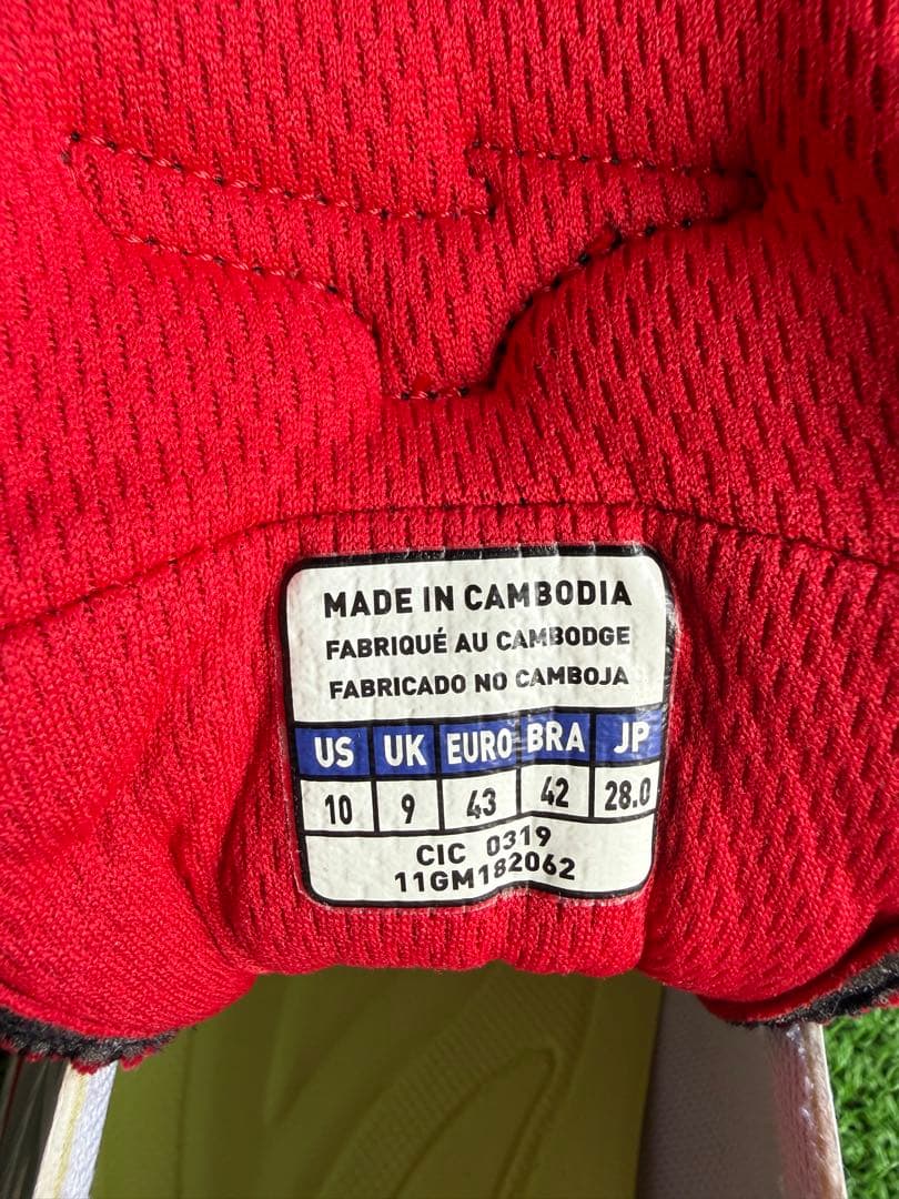 ミズノ　野球スパイク 28.0cm 赤×白 美品 軽量モデル　新品未使用　P革付