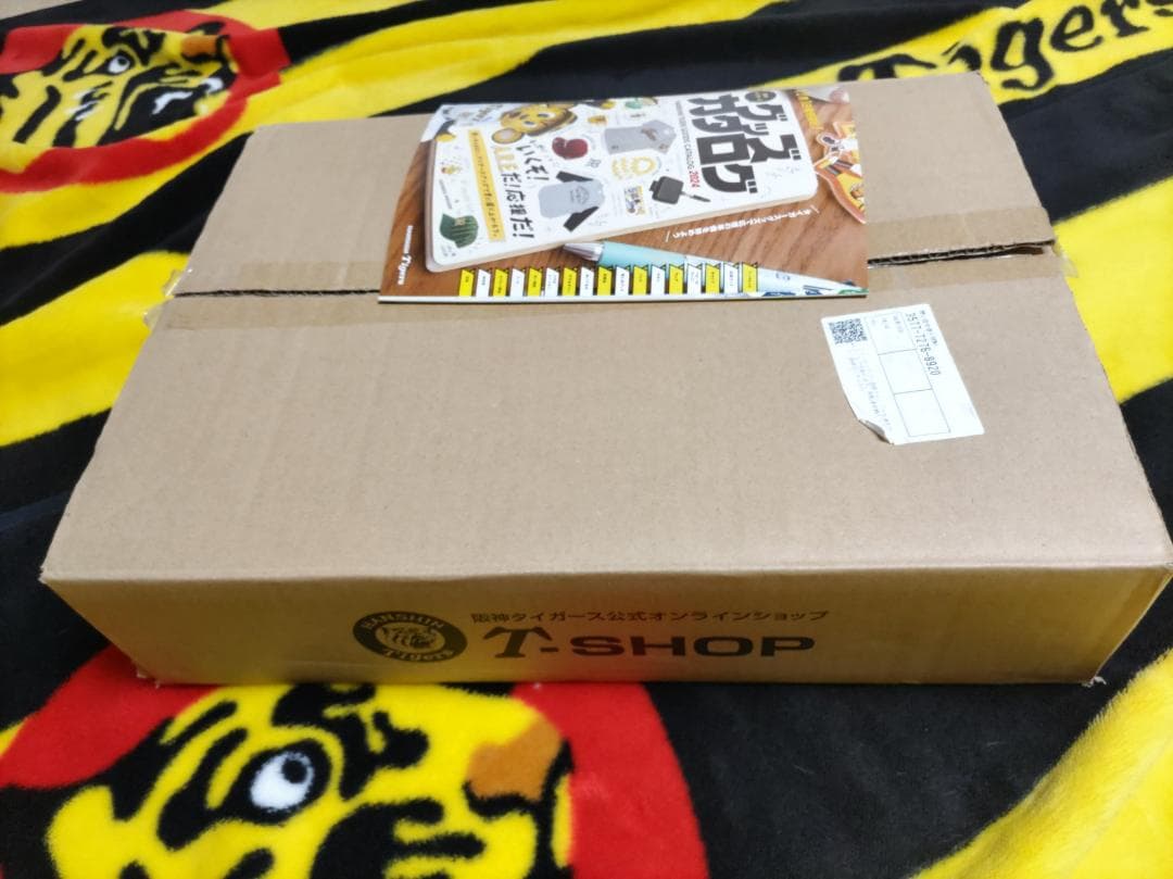 阪神タイガース プロモデル ウィンドブレーカー ジャンパー グランドコート ＸＯ