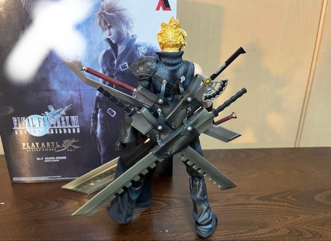 ファイナルファンタジー7 FF7 クラウド プレイアーツ改 アドベントチルドレン