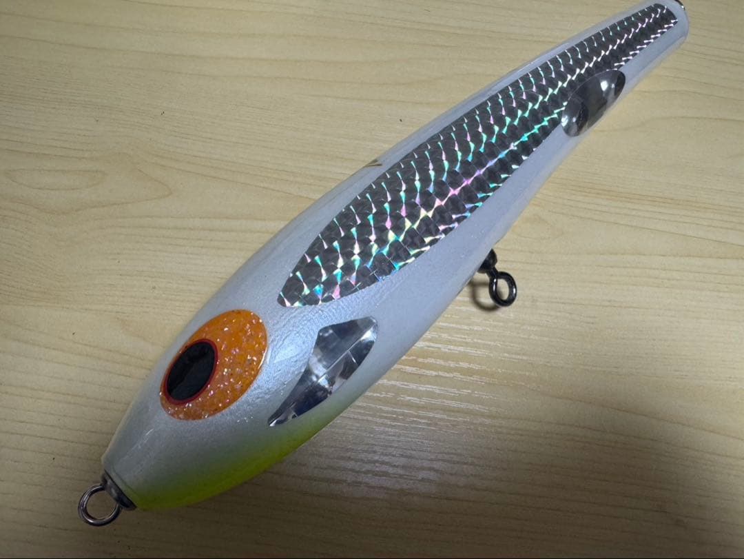 貝田ルアー　ツイスターF6