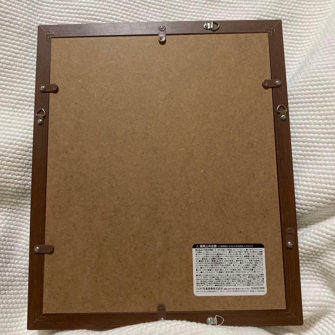 ★いわさきちひろ 『後ろ姿のおさげ髪の少女』ブラウン額縁/窓際のトットちゃん