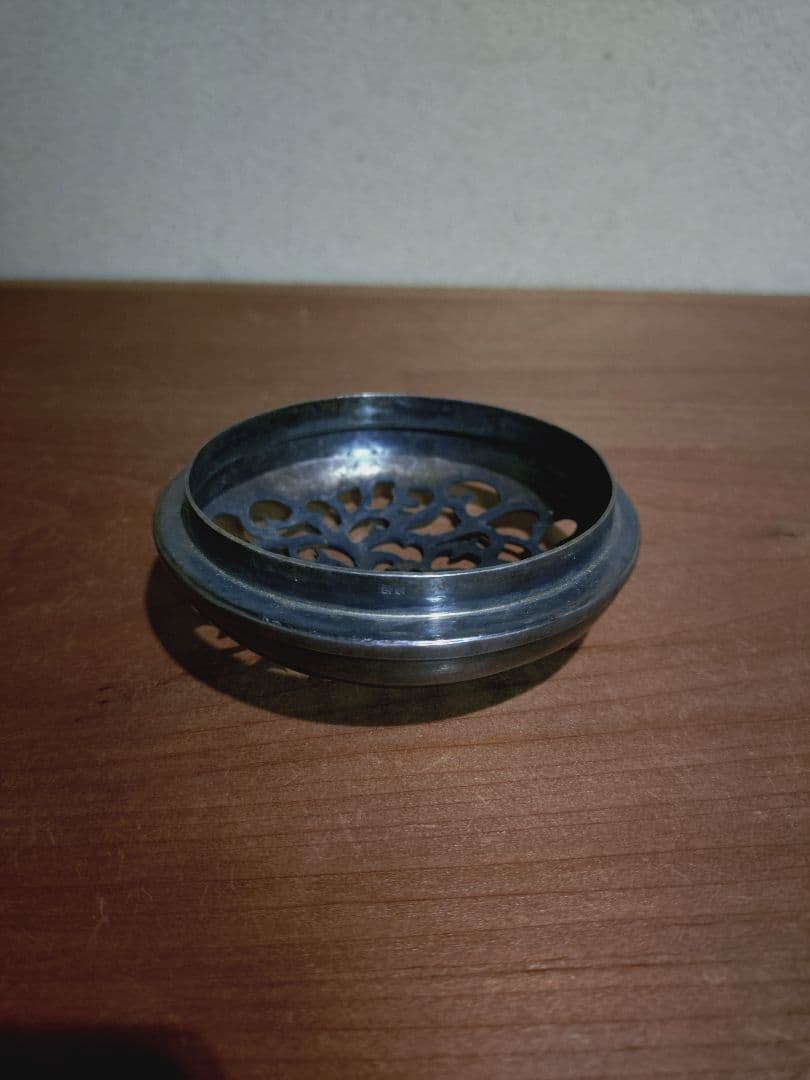 純銀 透かし彫り 唐草紋 火屋 「純銀」刻印