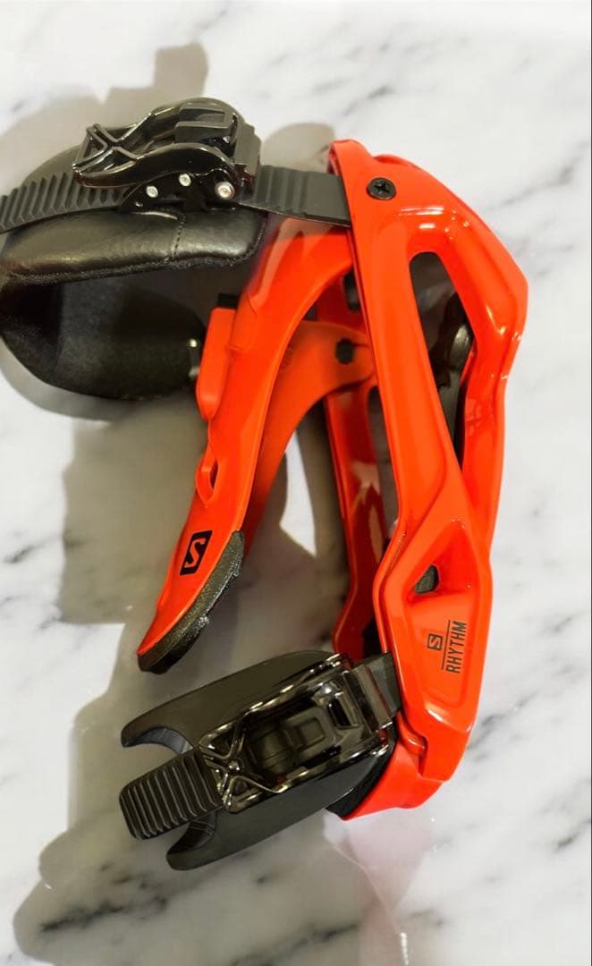 【新品】SALOMON サロモン スノーボードビンディングrhythm sサイズ