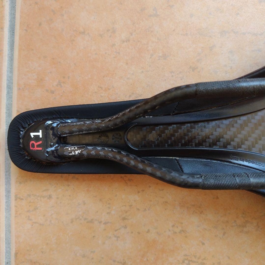 Fizik Antares R1 ブラックサドル
