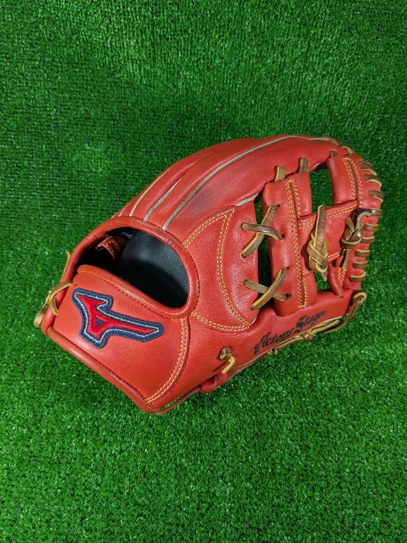 ミズノ　ビクトリーステージ　軟式　内野手