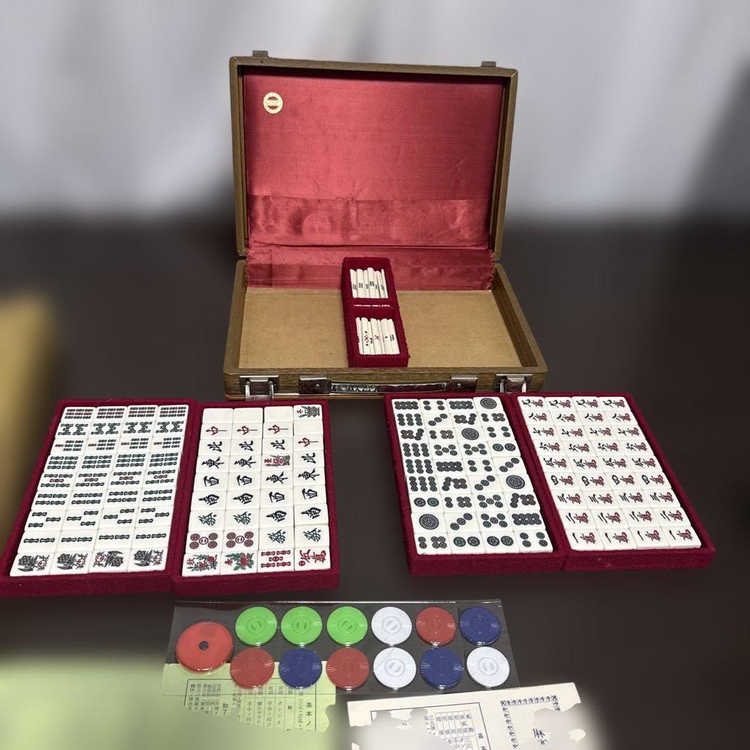 麻雀牌セット 伝統的デザイン　　　　　　　　　　　　【超希少】レア　麻雀牌・