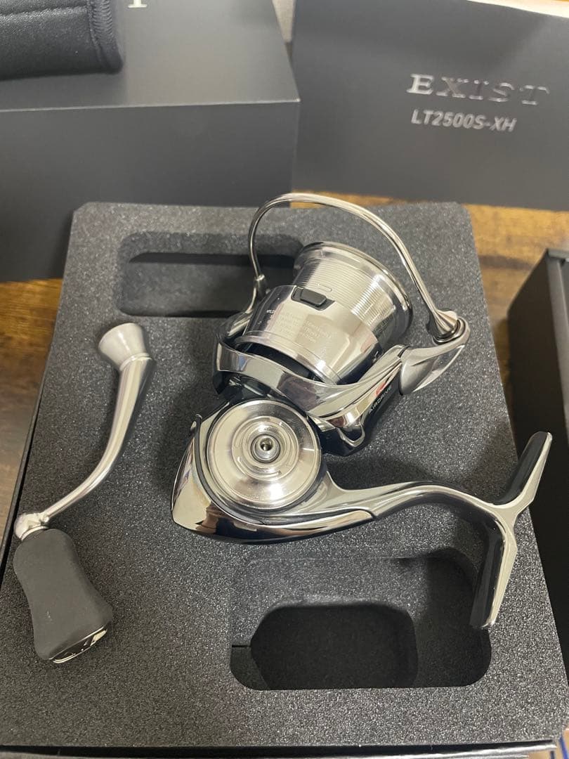 ダイワ 22 イグジスト　LT2500S-XH