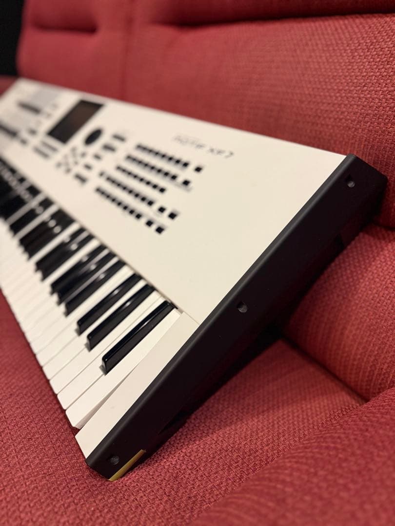 YAMAHA MOTIF XF7 WH 76鍵