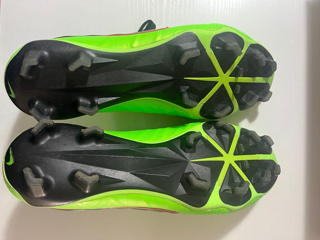 【美品】　ナイキ　ファントムヴェノム　FG 26cm 美品