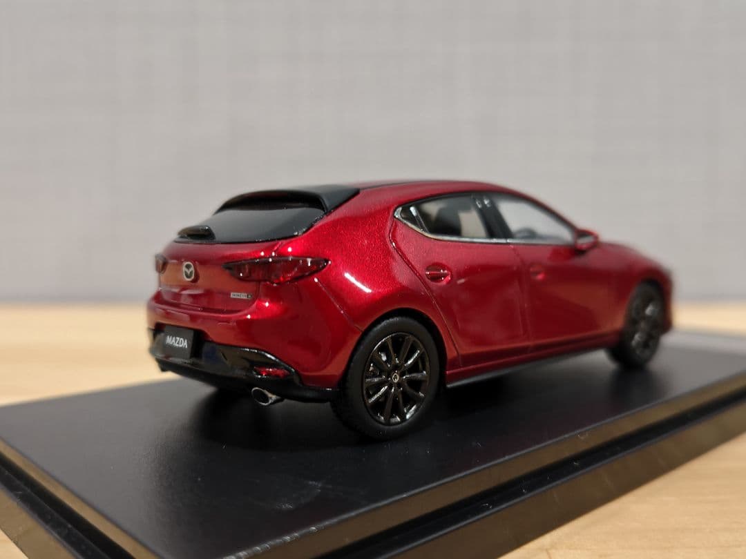 マツダ 1/43 MAZDA3 ファストバック ソウルレッド