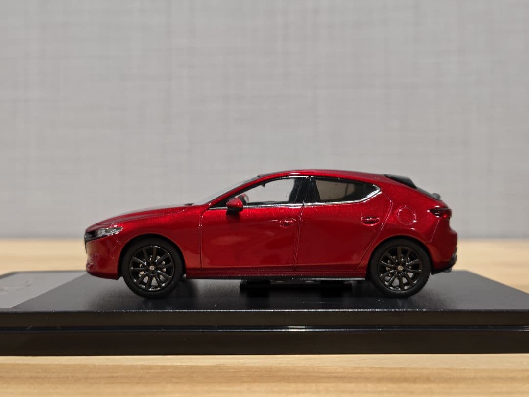 マツダ 1/43 MAZDA3 ファストバック ソウルレッド