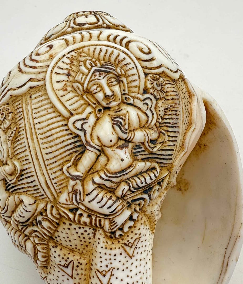 ◆チベット密教法具　法螺貝（シャンカ）グリーンターラー（緑多羅菩薩）A3