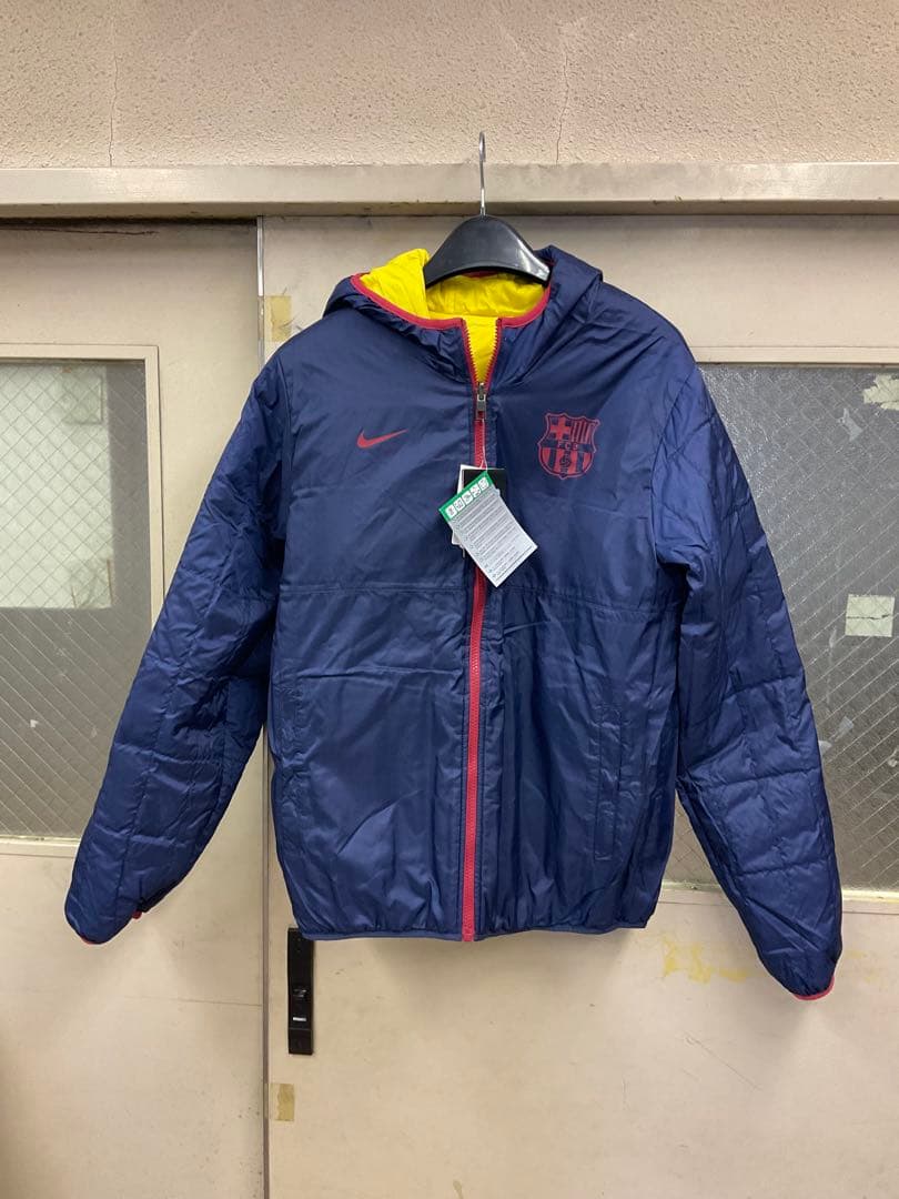 Nike FCバルセロナ キルティングジャケット　最終値下げ