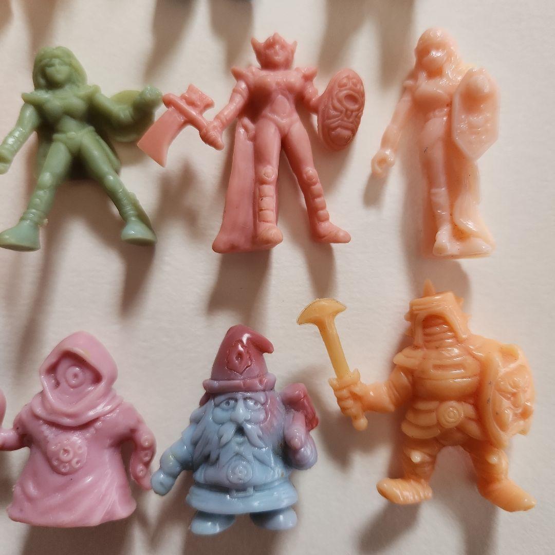 ネクロスの要塞　フィギュア　食玩