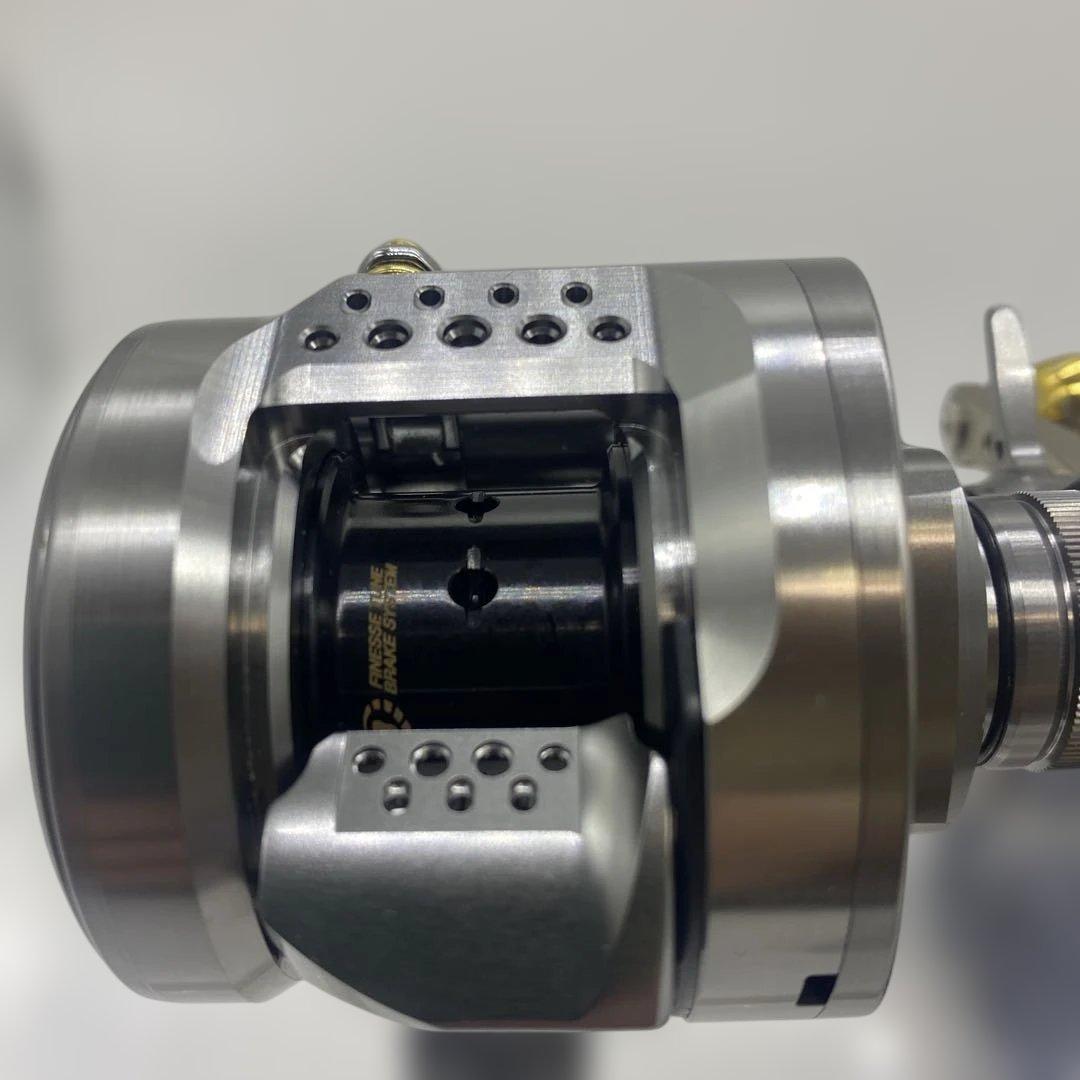 シマノ カルカッタコンクエストBFS HG 右 リブレハンドル装着済