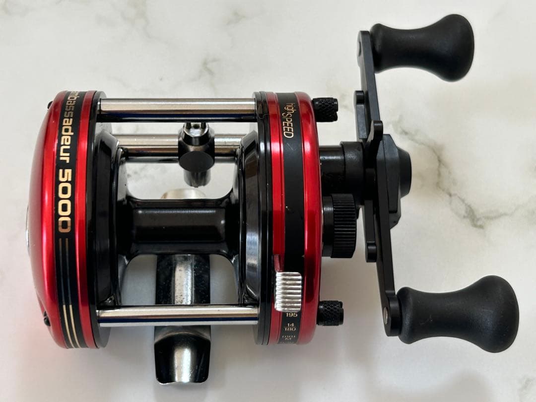 ABU ambassadeur 5000 ベイトリール