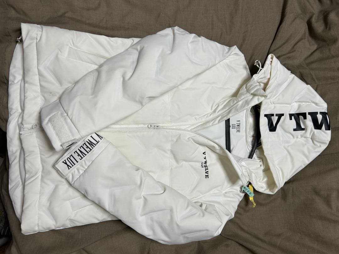 v12 ダウン　レディース