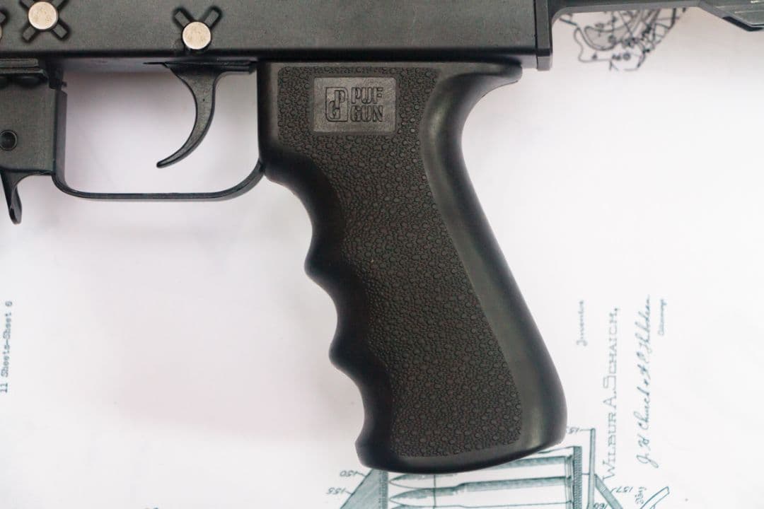 ロシア実物 PUFGUN製 AK用ピストルグリップ　SG-M2-H ブラック