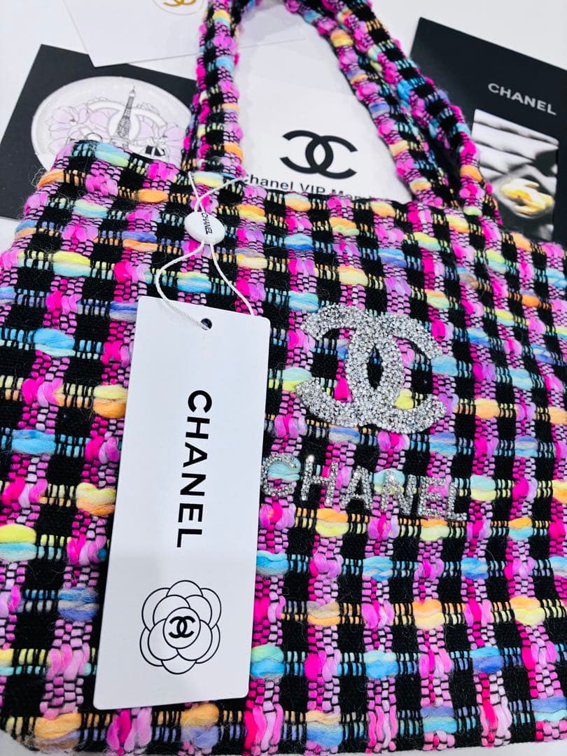 CHANEL 多色ツイードバッグ　ビジュー　シャネルノベルティ　トートバッグ