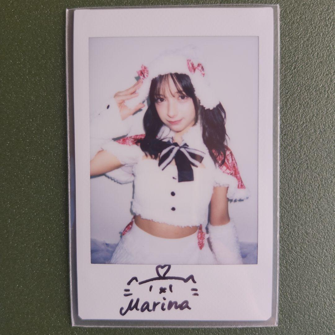 百瀬まりな 敬礼ポーズ　サイン入りチェキ　エリマリ姉妹