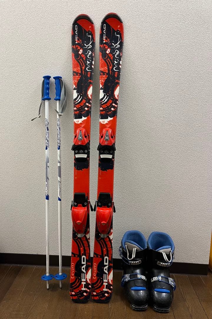 HEAD スキー板 赤色　117センチ　ストック•ブーツ付