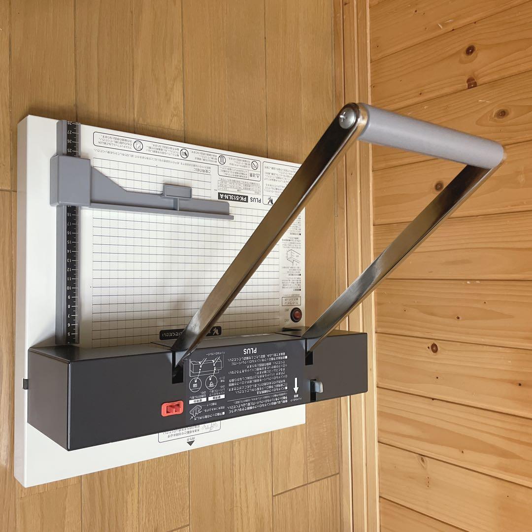 【美品】PLUS 裁断機　PK-513LN