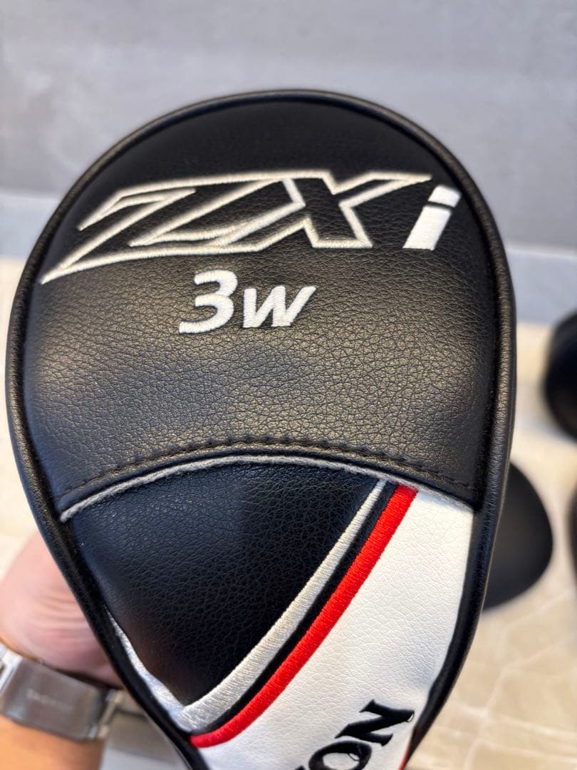 ZXi シリーズ　最新スリクソンフェアウェイウッド　3W 5Wヘッドのみと2個