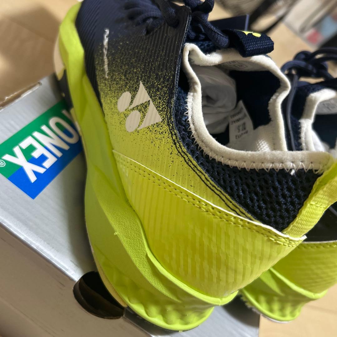 YONEX パワークッション フュージョンレブ27.5cm