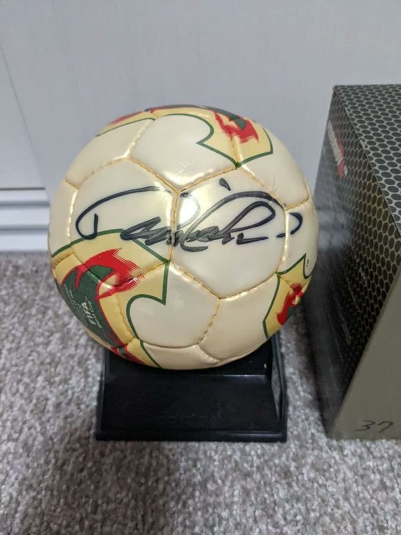 中村俊輔サインボール★アディダスFIFAワールドカップ公式サッカーボール