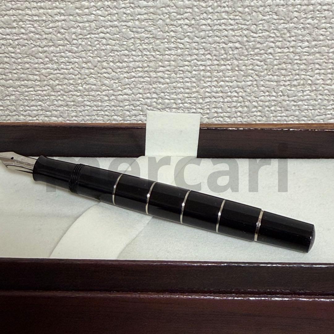 【限定値下げ】ペリカン万年筆 クラシック M215 ブラックEF